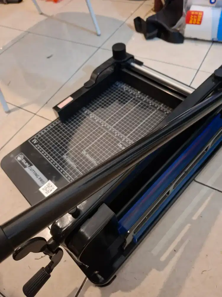Alat Pemotongan Kertas Sun Cutting Pro