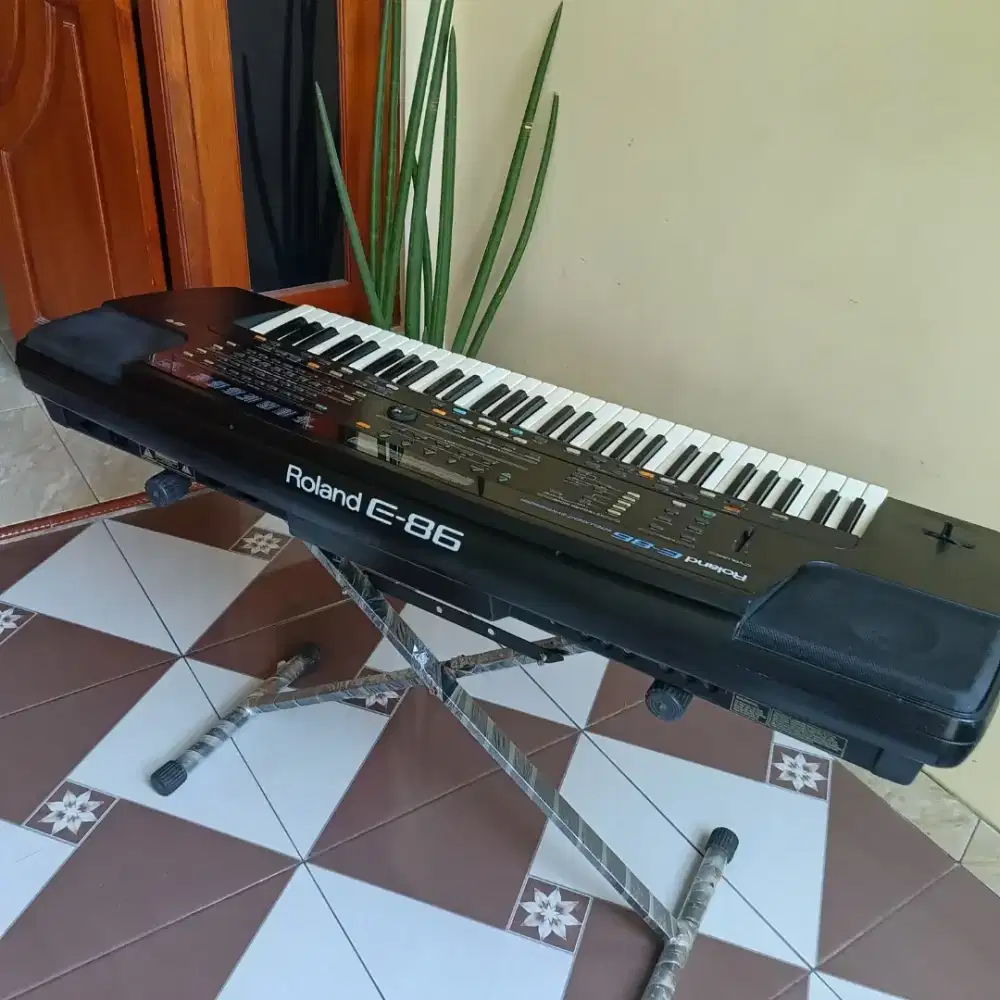 Roland E86 flashdisk legendaris