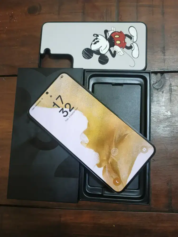 Samsung S22 Plus 8/256 Gb, Fullset Pack Bawaan, Nominus