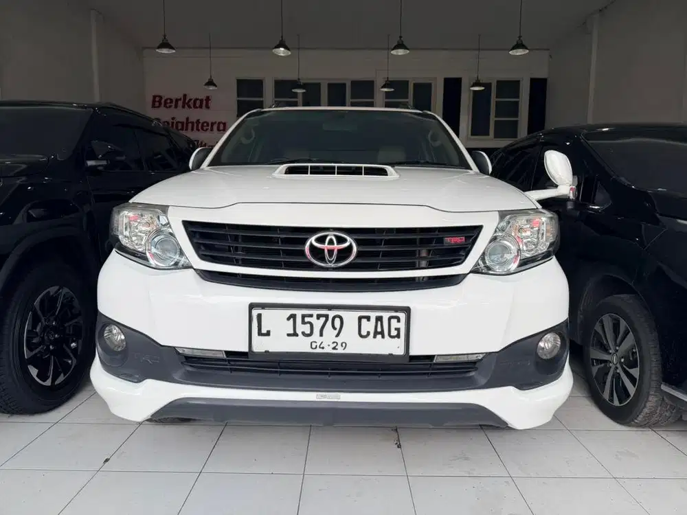 Toyota Fortuner VNT TRD Matic 2014 Bisa DP Minim / TT