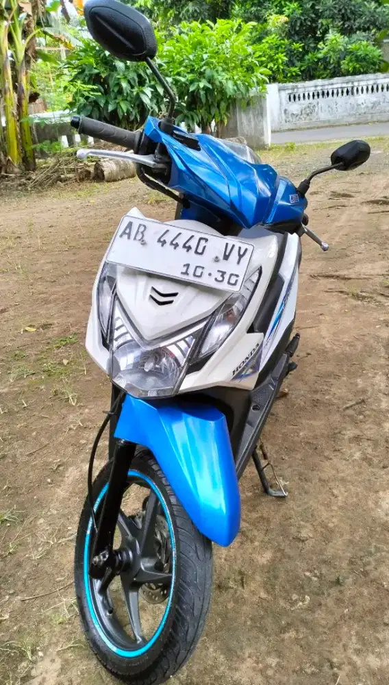 Beat 2015 plat AB Sleman