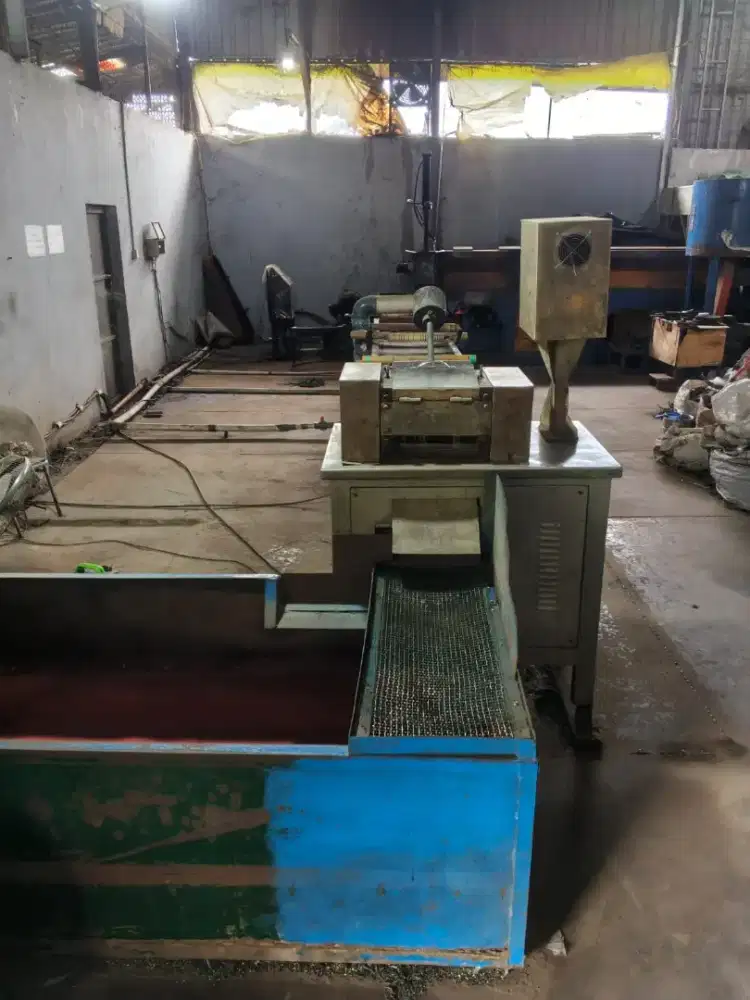 Extruder Mesin dengan Anakan
