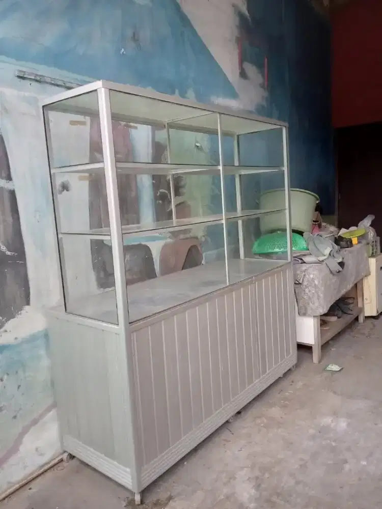 Etalase warung makan