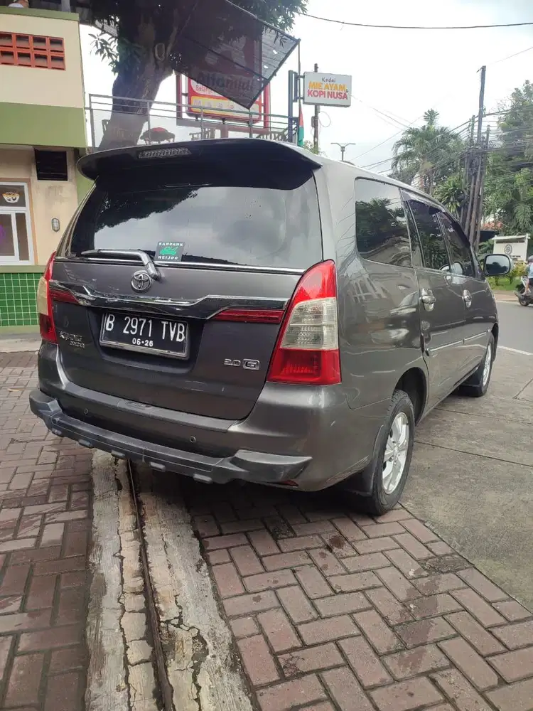 Toyota kijang Inova G Manual Tahun 2009 Abu2 metalik nopol Ganjil
