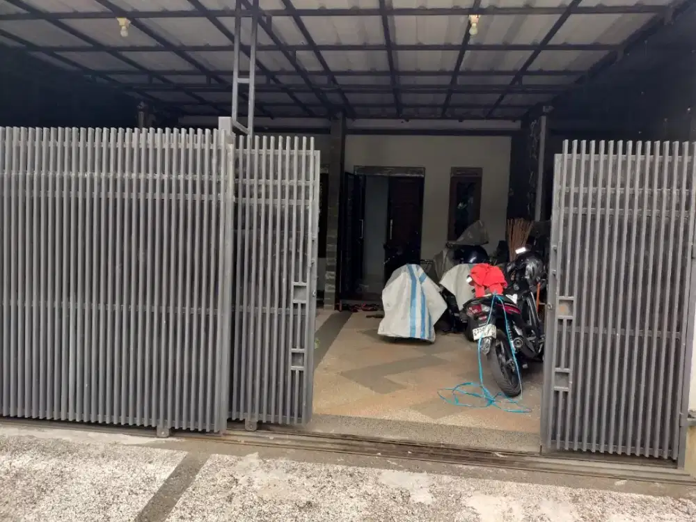 For sale !!! Rumah di komplek puri dago
