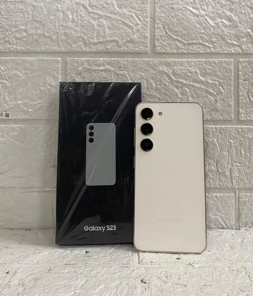 Samsung S23 8/256