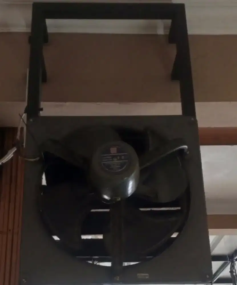 exhaust fan untik sirkulasi udara