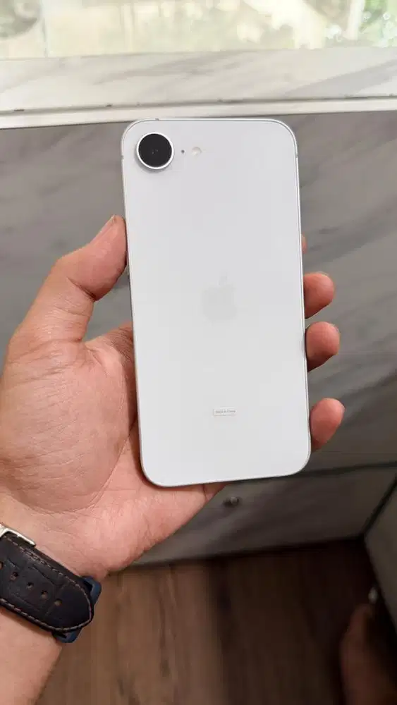 iPhone 16e 128gb White iBox Like New