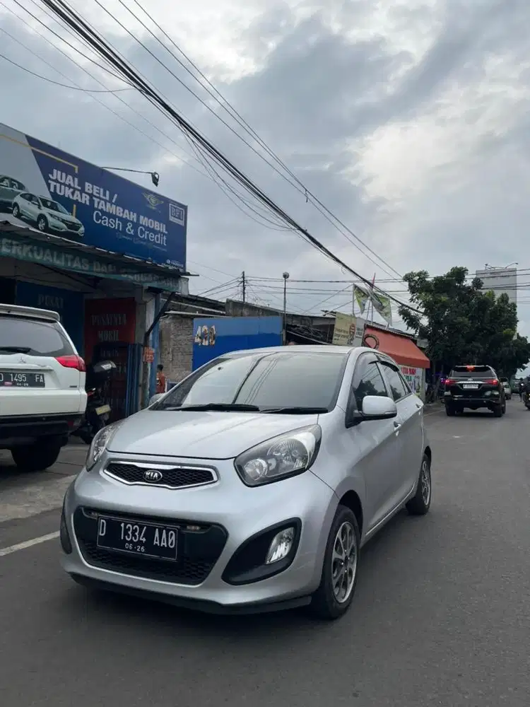 Kia Piacnto SE 1.2 MT 2012