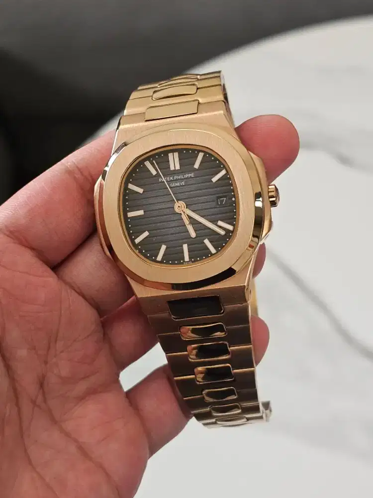 Jam Tangan Patek Philippe Nautilus