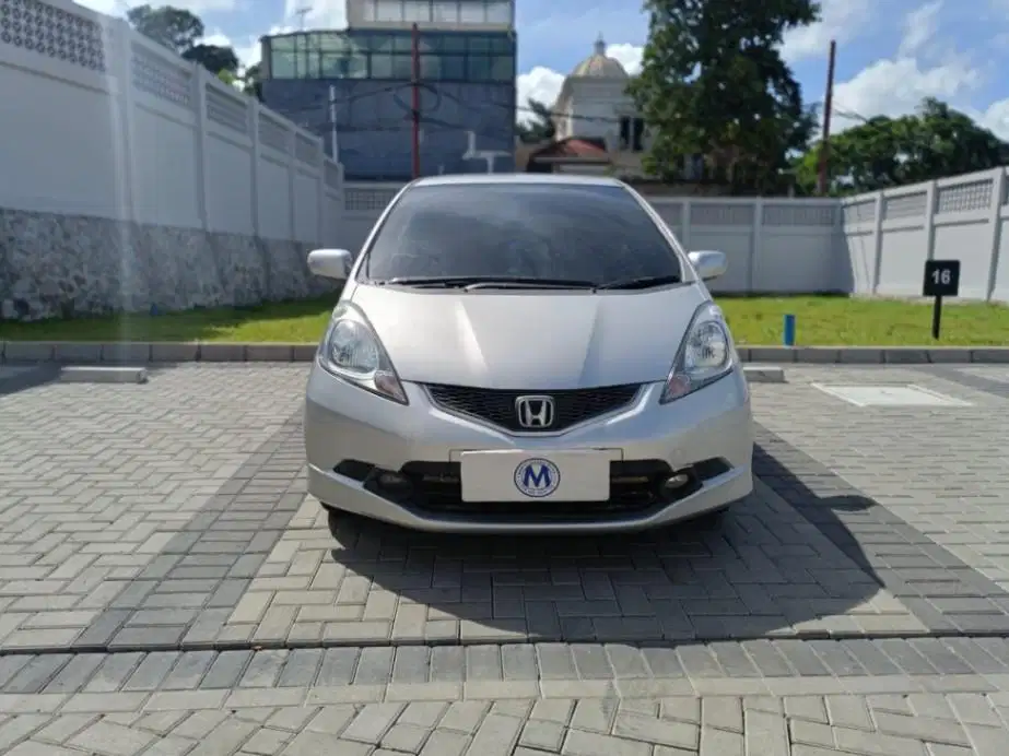 HONDA JAZZ RS AT 2011