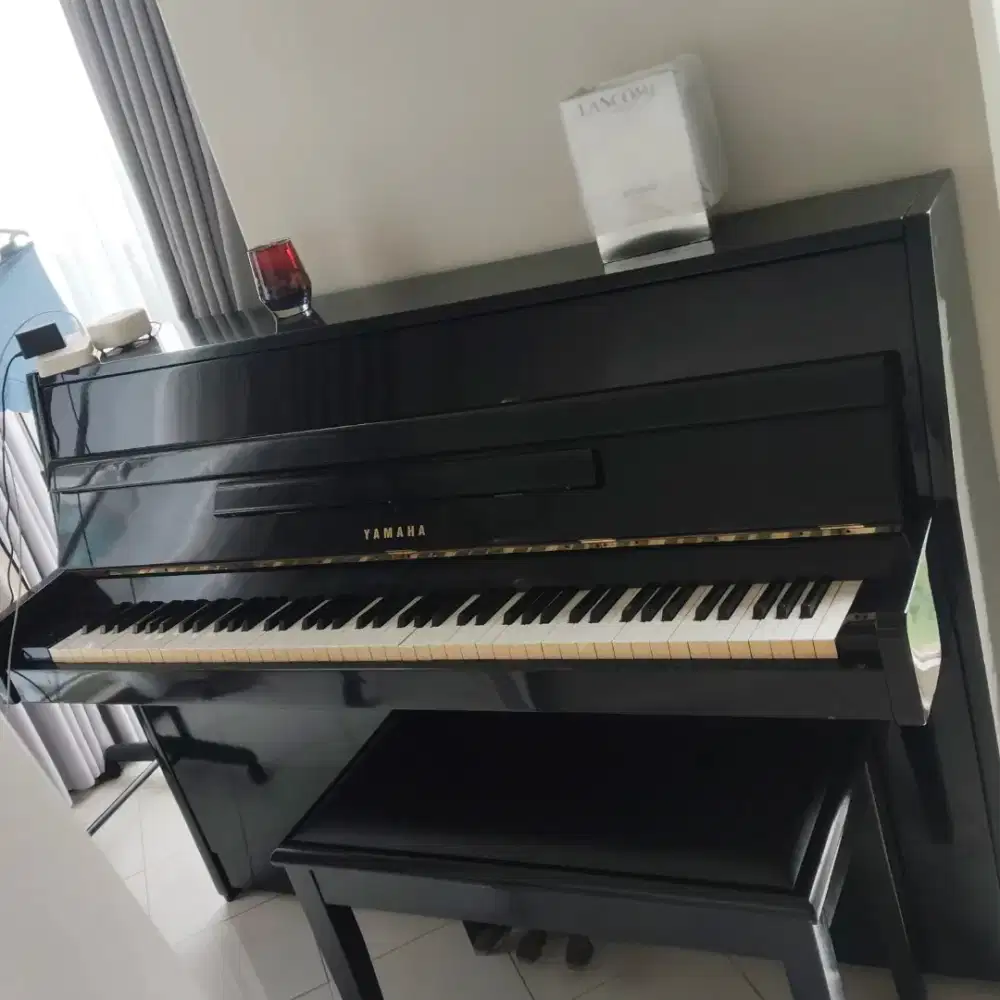 Bantu jual piano bos orang asing