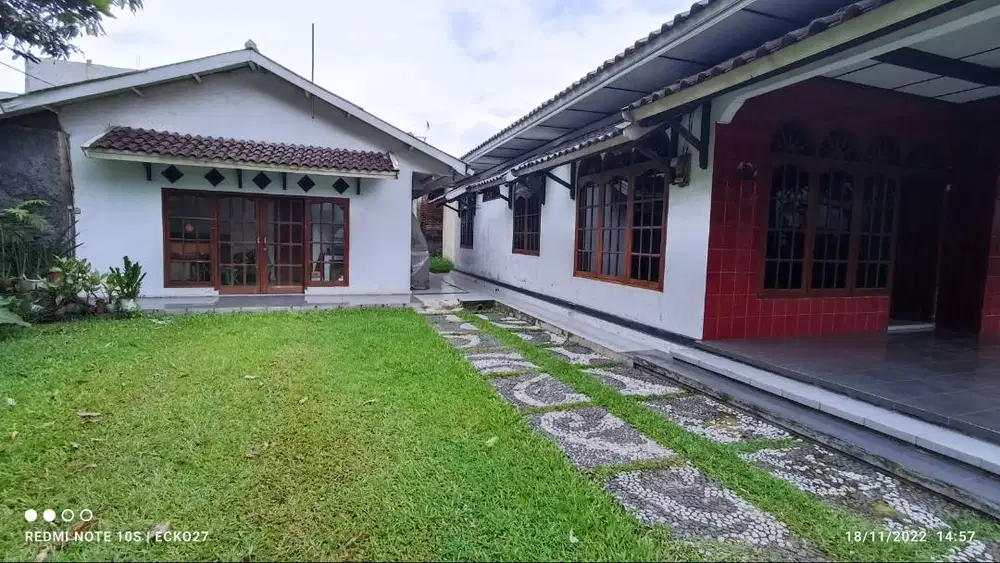 Rumah Nyaman + Halaman Luas 748 m² | Cocok Hunian & Usaha | Buah Batu