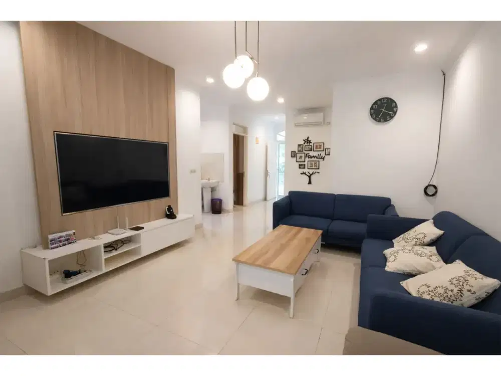 DIJUAL RUMAH MEWAH BAGUS SIAP HUNI SEMI FURNISH STARTEGIS SENTUL CITY SSR961