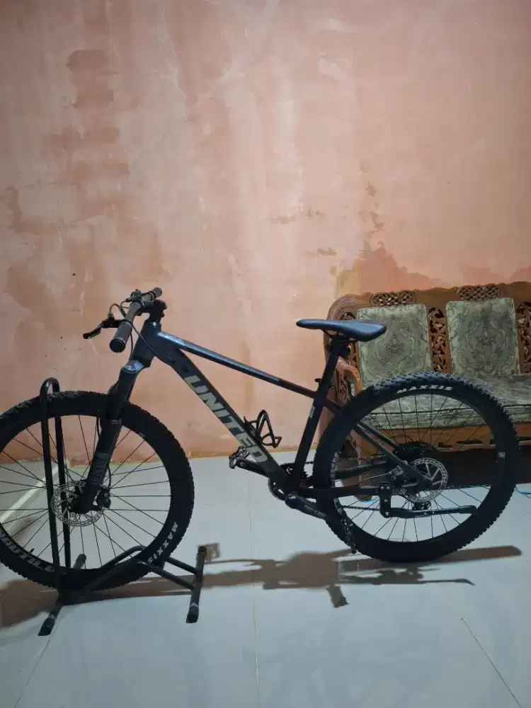 Sepeda United Clovis 5.10