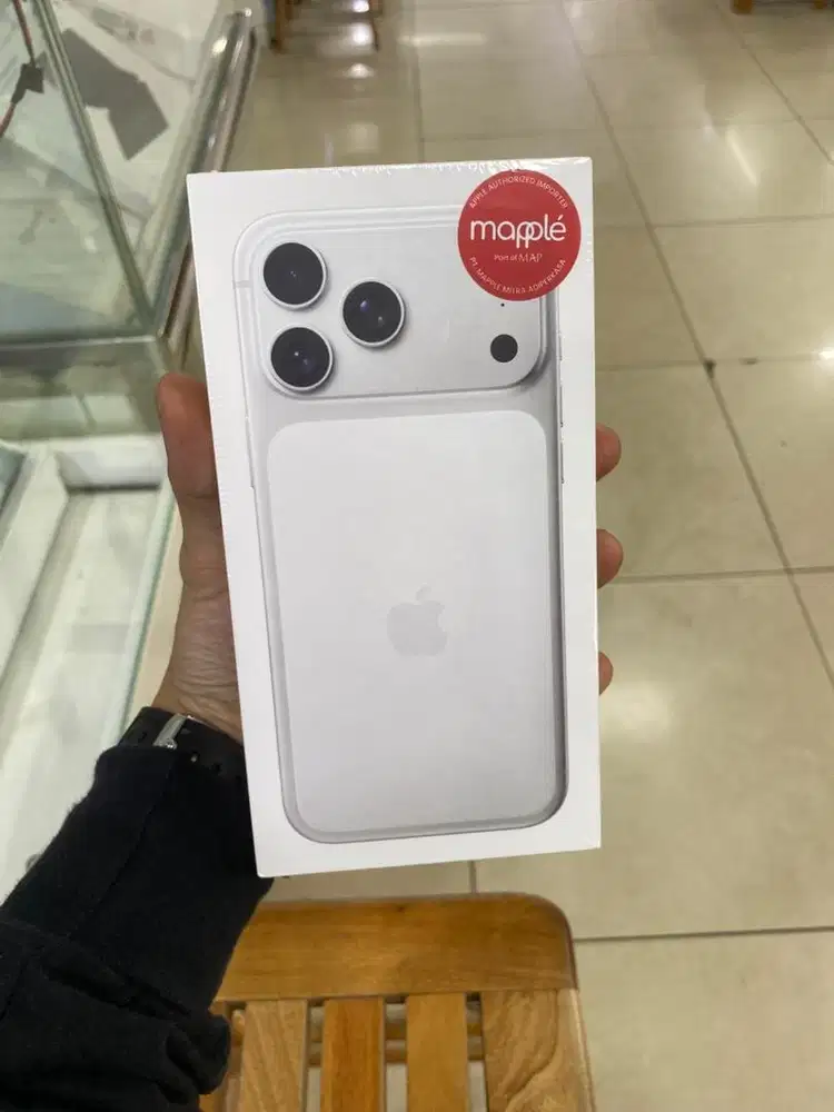 iPhone 17 promax 256 SILVER NEW RESMI