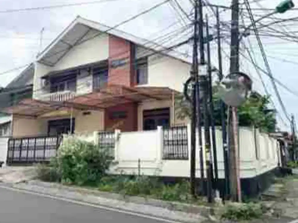 rumah hoek kav DKI pondok kelapa