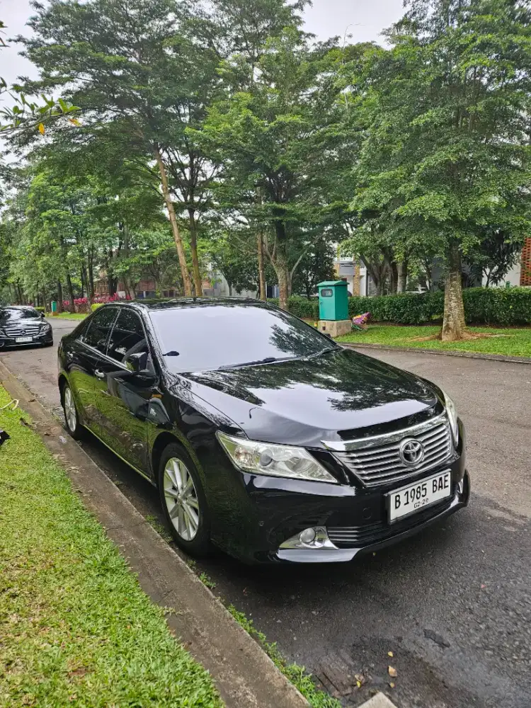 Toyota Camry V 2014