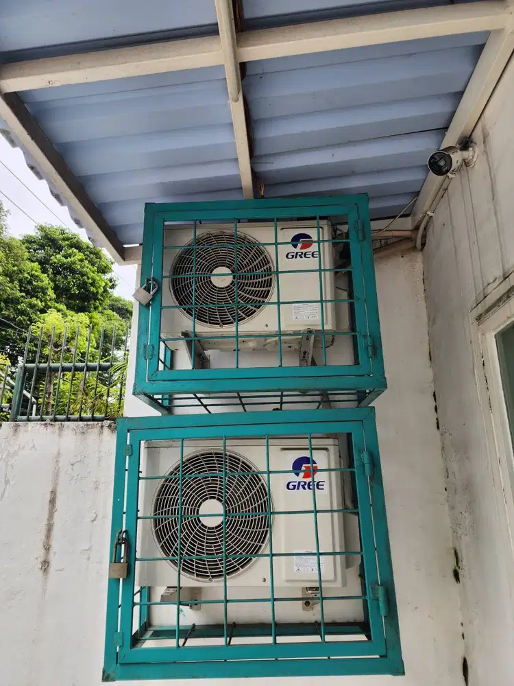 AC SPLIT MERK GREE KAPASITAS 1/2 PK SEPERTI BARU TERAWAT