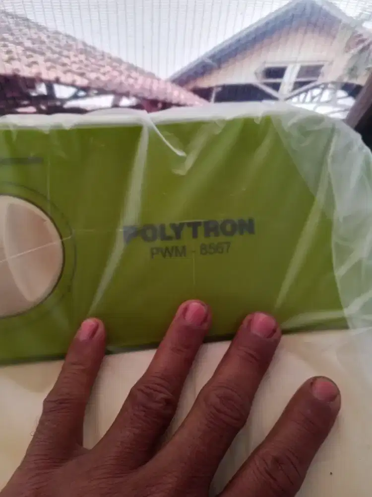 Mesin cuci Polytron tipe PWM-8567
