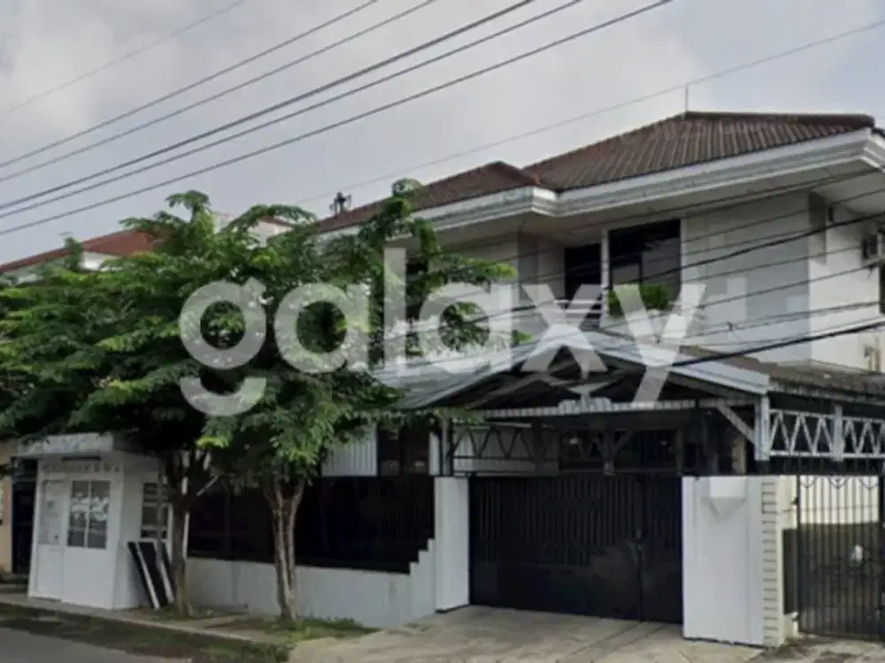 RUMAH RAYA SATELIT STRATEGIS KOMERSIAL SIAP HUNI, SURABAYA BARAT