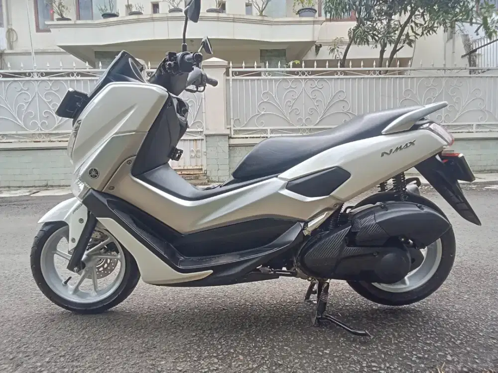 YAMAHA NMAX ABS LOW KM BEKAS SEPERTI BARU CIKUTRA