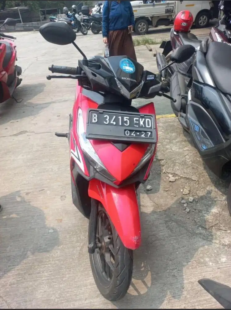 Vario 125 LED 2017 - Tangan Pertama (COD Depok)