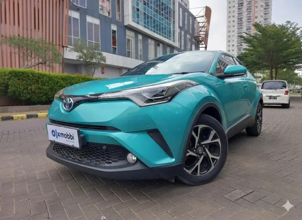 DP RINGAN Toyota C-HR 1.8 Hybrid-AT 2021 Hijau C8URB