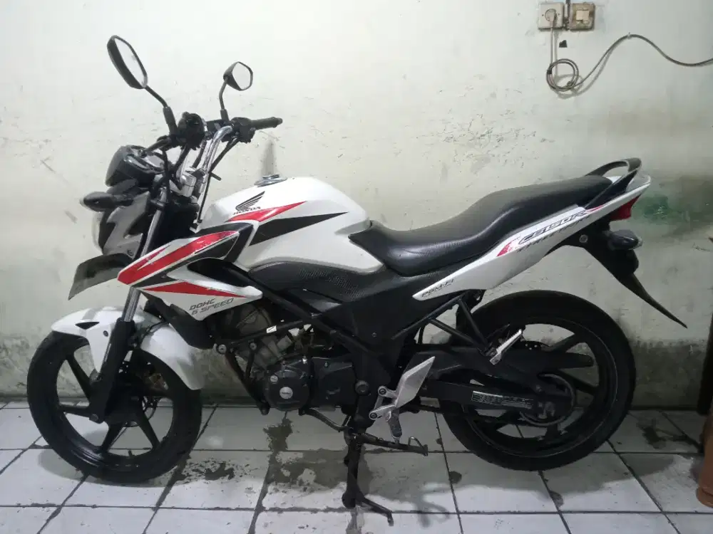 Dijual Honda CB150R 2014 pjk lewat