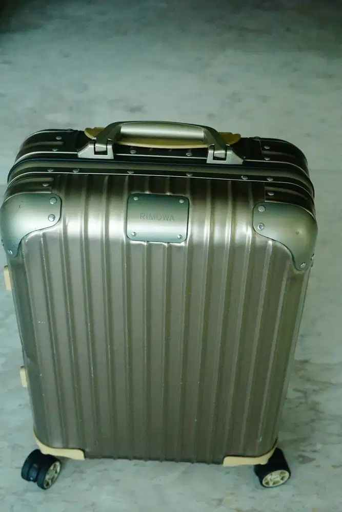 RIMOWA Original / Topas Cabin – Aluminium Silver Original – Carry On