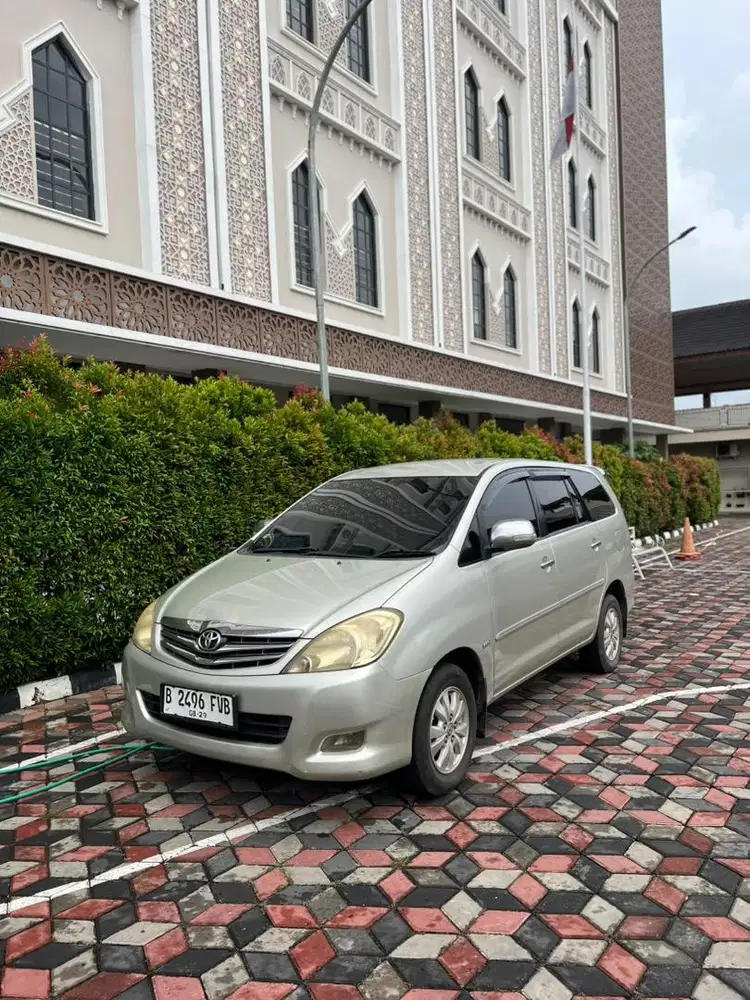Toyota Kijang Innova 2008 Bensin