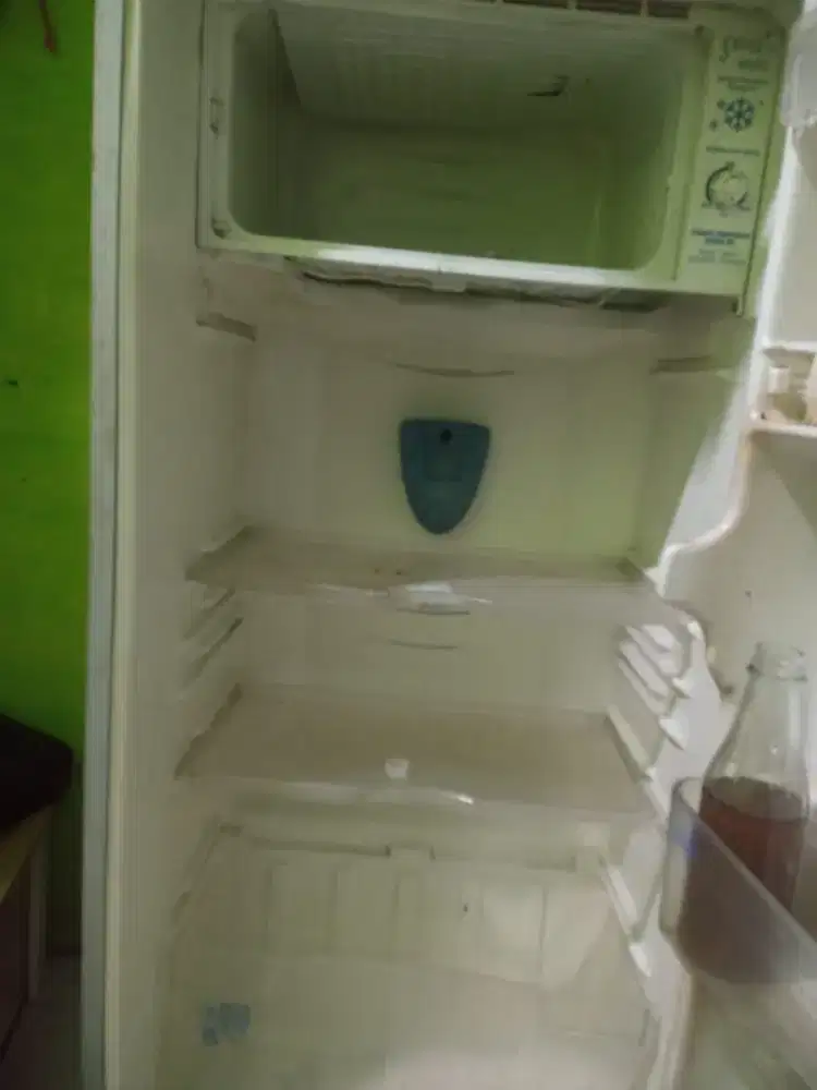 KULKAS RUSAK 1 PINTU SHARP