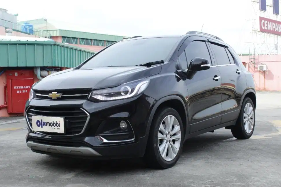 TDP 7,JT Chevrolet Trax 1.4 Premier Bensin-AT Hitam 2019