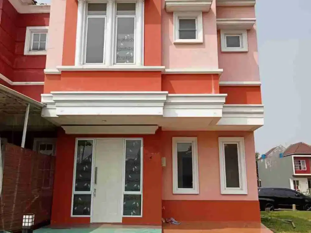 JUAL CEPAT Malibu Village Paramount Serpong Gading Serpong Rumah 2 Lantai Siap Huni 1,1 M Nego Sampai Deal