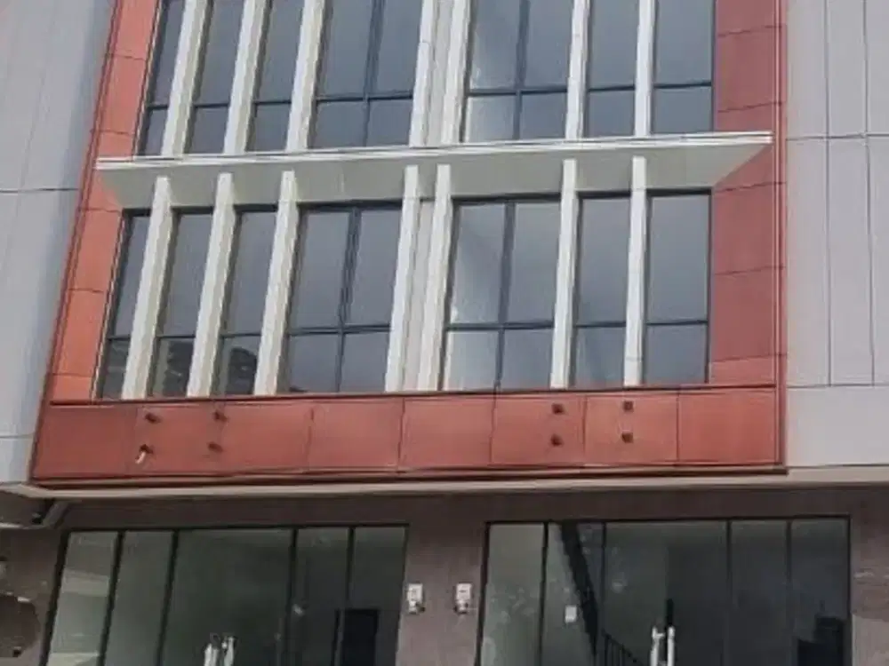 Disewakan Ruko 3 Lantai Strategis di Kota Wisata Cibubur