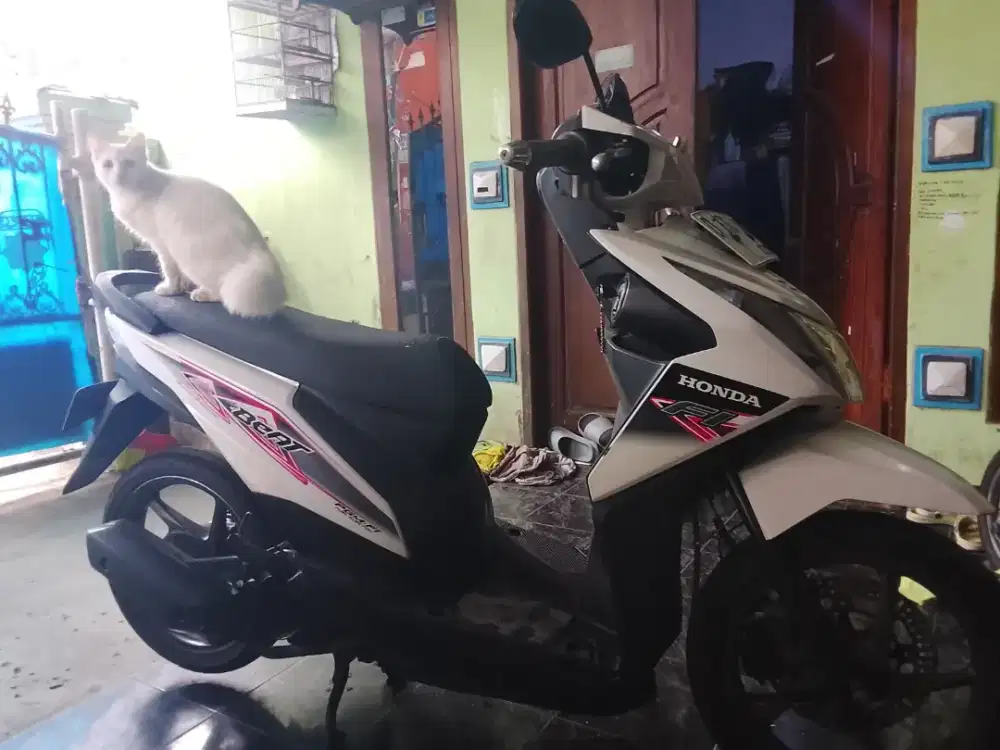 Honda Beat Fi injeksi 2014 Mulus Orisinil