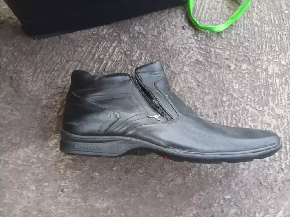 sepatu merek kangoroo mulus