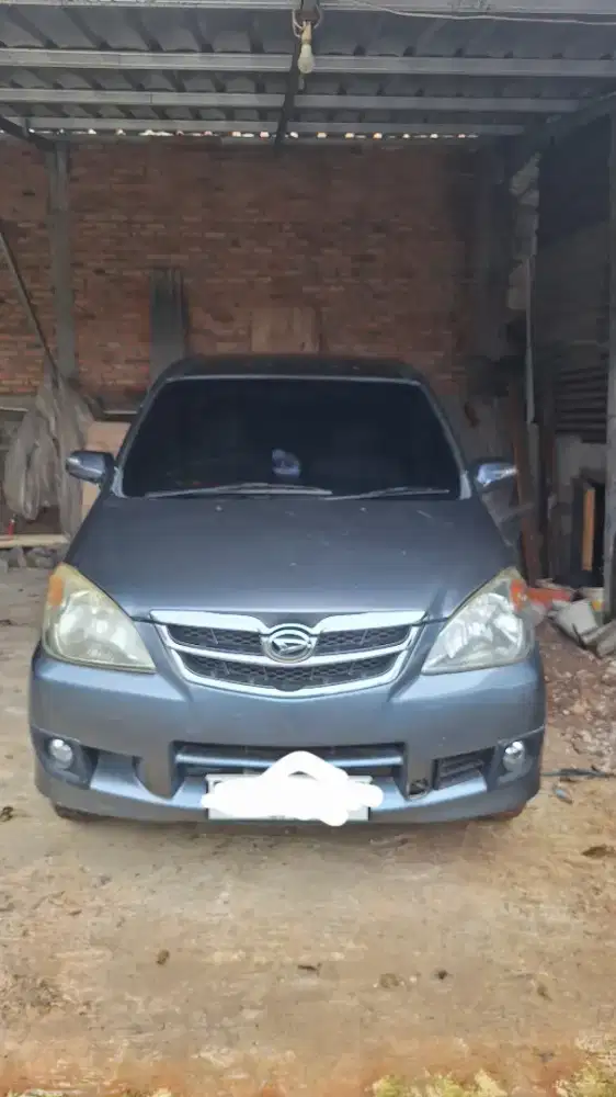 Daihatsu Xenia Tahun 2011