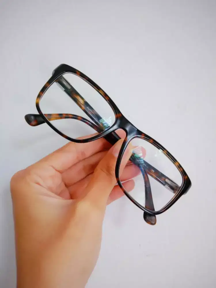 dijual kacamata calvin klein