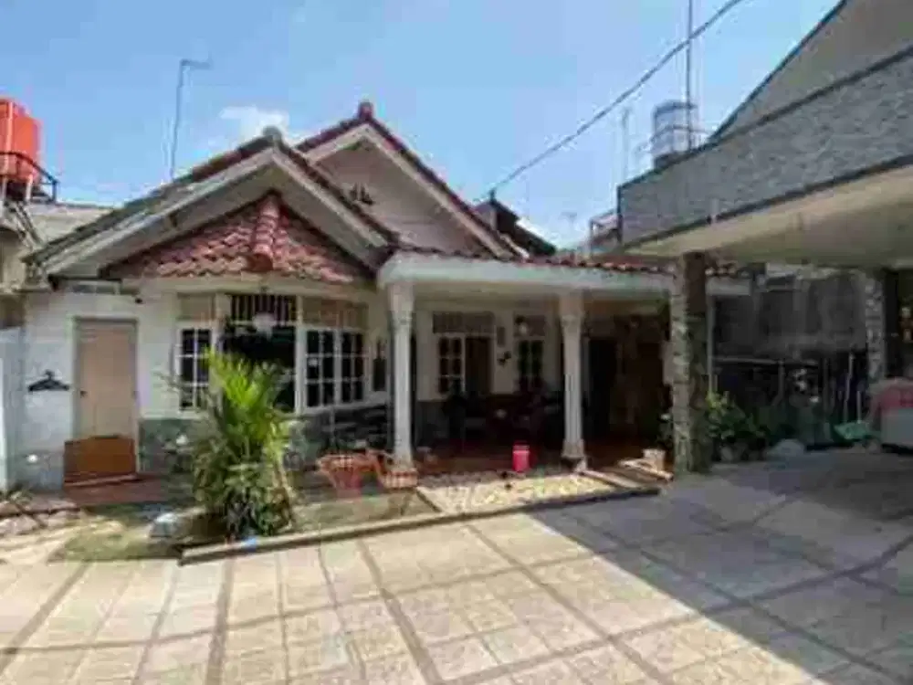 Dijual 2 Bangunan Rumah Luas 338m² di Bekasi