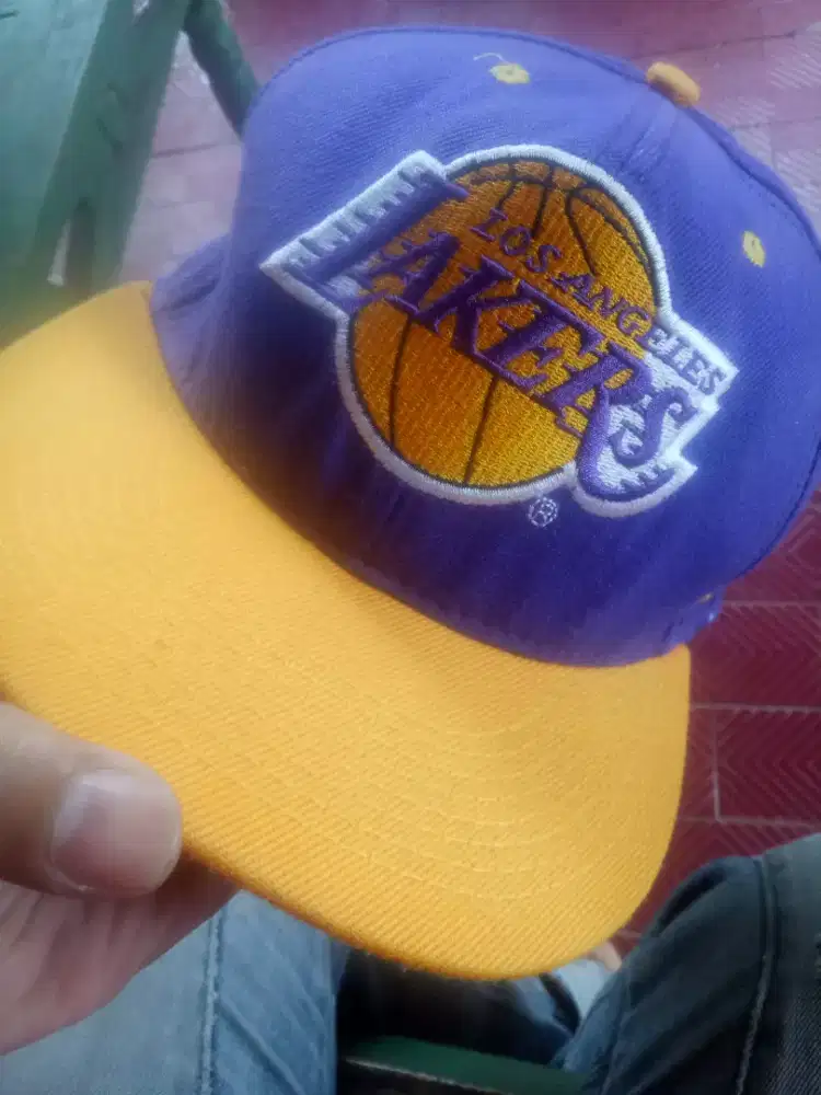 dijual topi LA LAKERS lawas