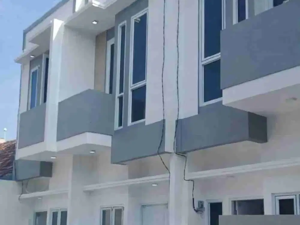 Di Jual Rumah Cantik 2 Lantai di Matraman Strategis