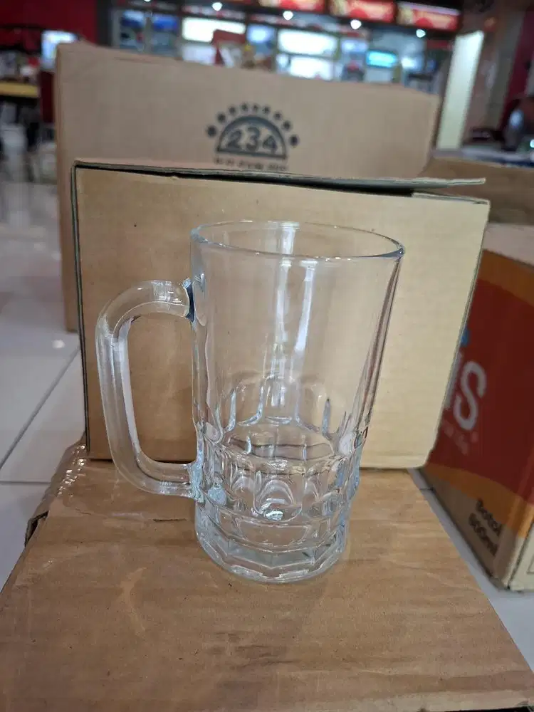 Gelas Minum Beling dengan Pegangan, diameter 7.5cm tinggi 15cm