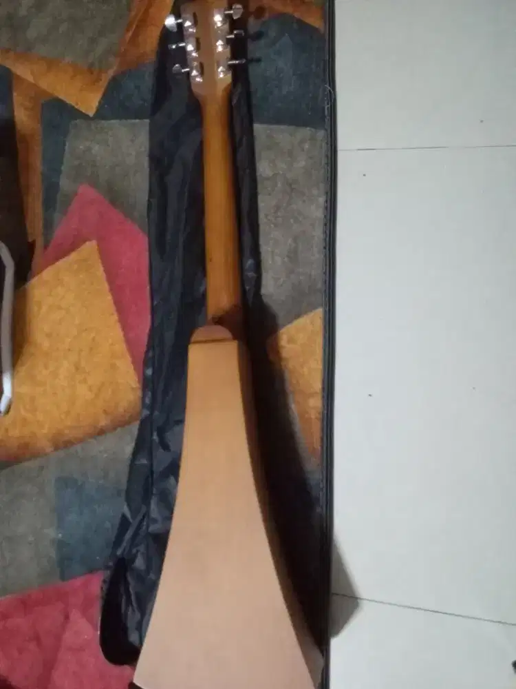 Gitar string model unik