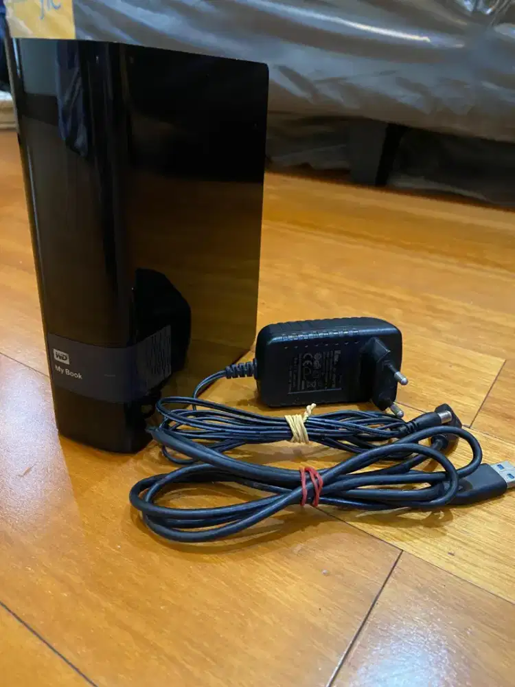 HDD eksternal WD MY BOOK 3 TB 
usb 3.0