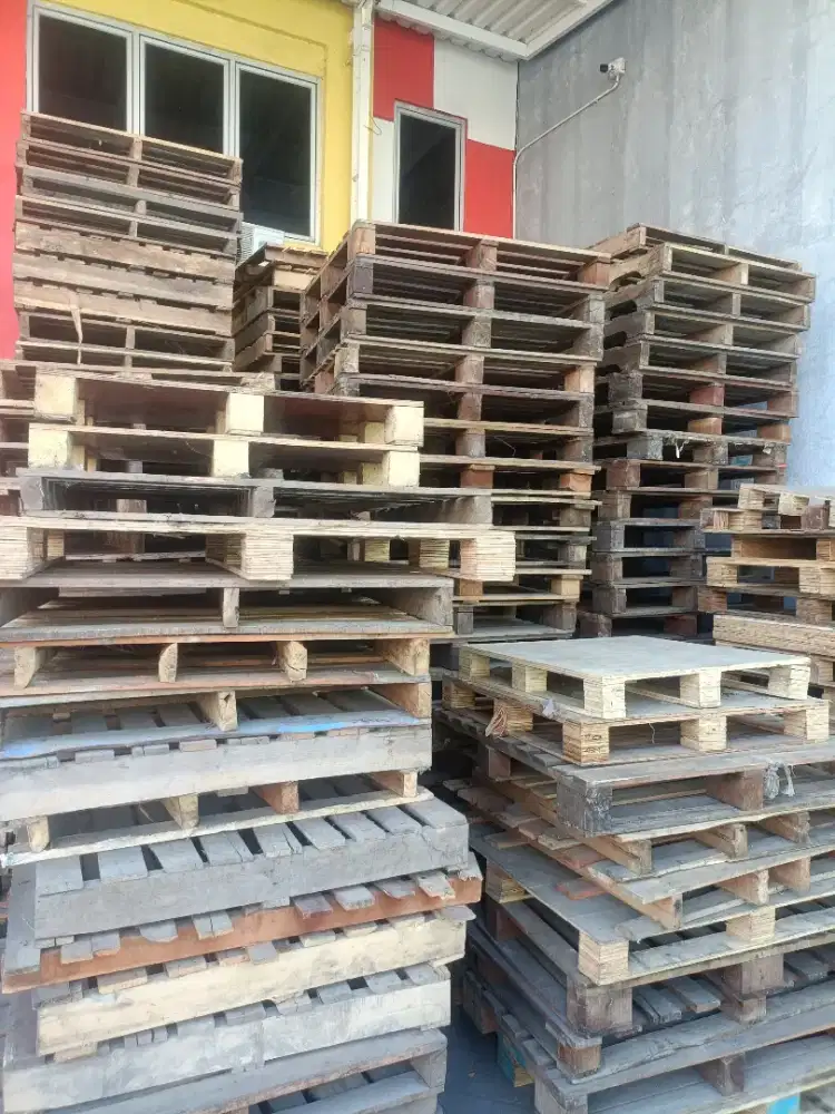 Pallet Kayu Kokoh Ukuran tinggi 13 Cm