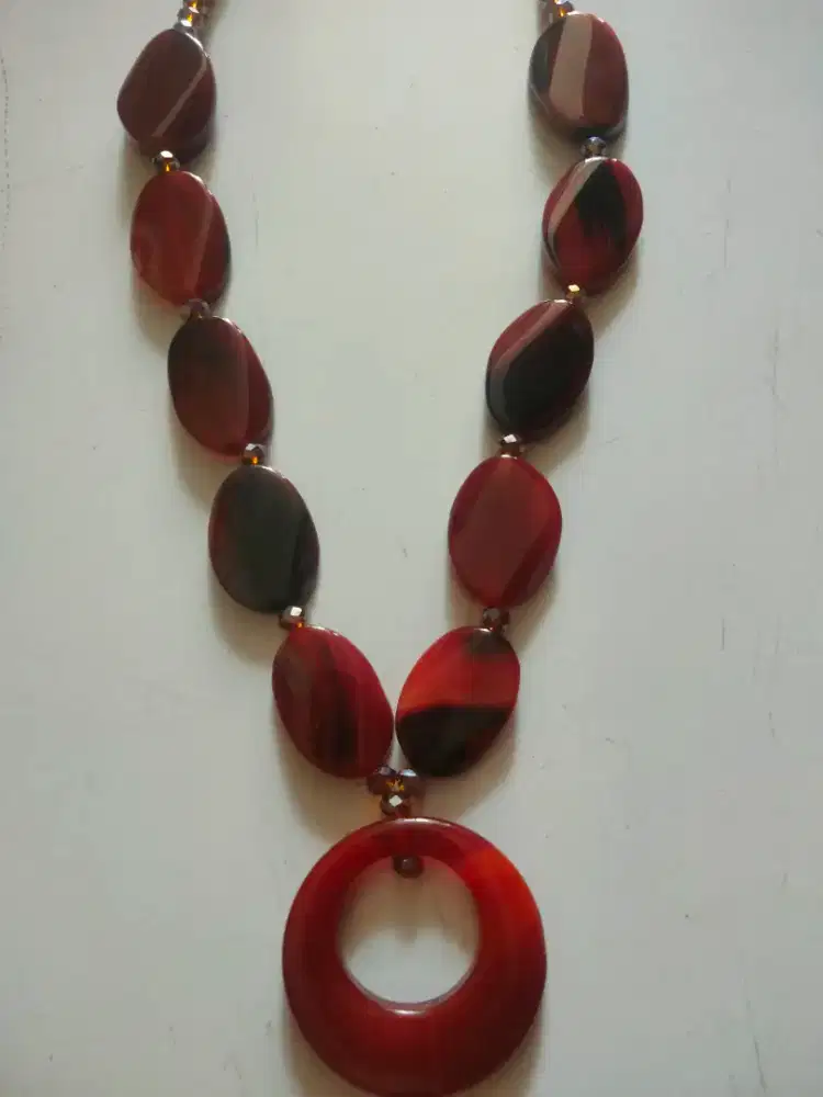 Kalung batu kalimantan