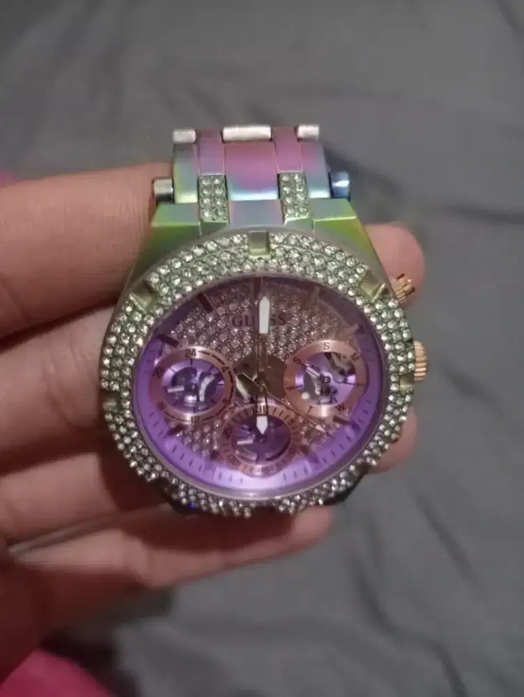 Jam Tangan Perempuan