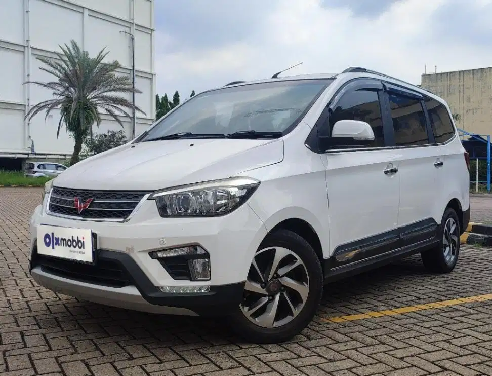 TDP 5,JT Wuling Confero S 1.5 C Bensin-MT Putih 2021