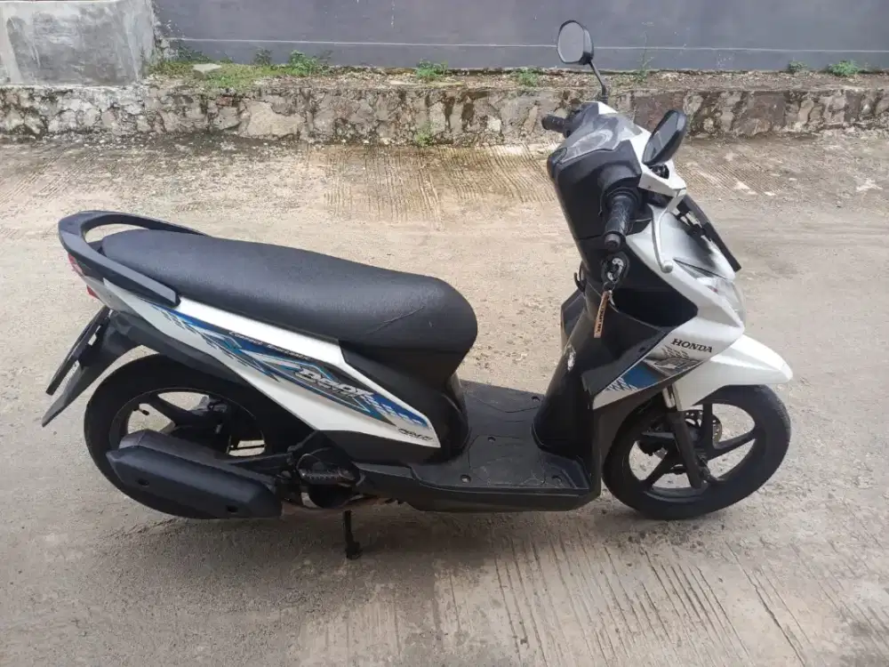Honda beat tahun 2014
Ss lengkap bpkb,stnk,komplit,faktur